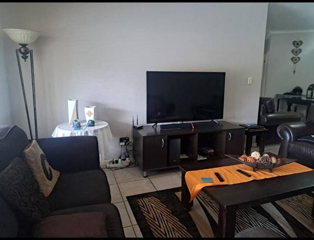 3 BEDROOM TOWNHOUSE FOR SALE IN HEATHER PARK